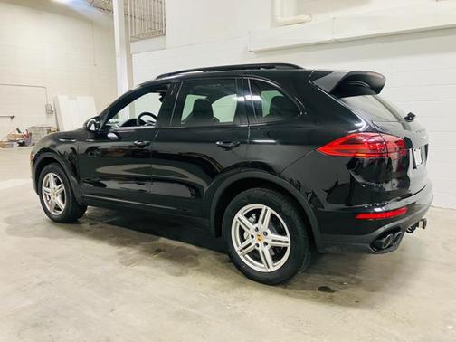 2018 Porsche Cayenne S