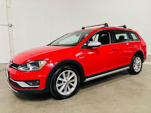2017 Volkswagen Golf Alltrack TSI S