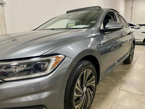 2019 Volkswagen Jetta 1.4T SEL Premium