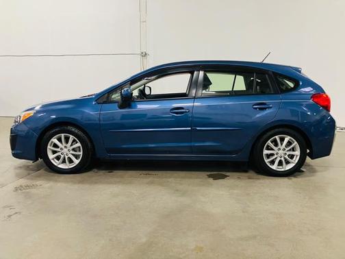 2013 Subaru Impreza 2.0i Premium