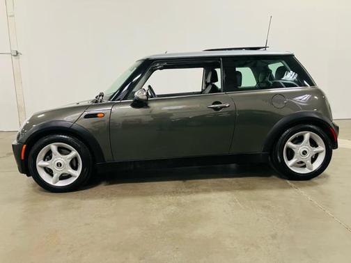 2006 MINI Cooper S Base