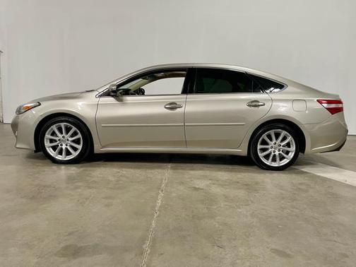 2013 Toyota Avalon Limited