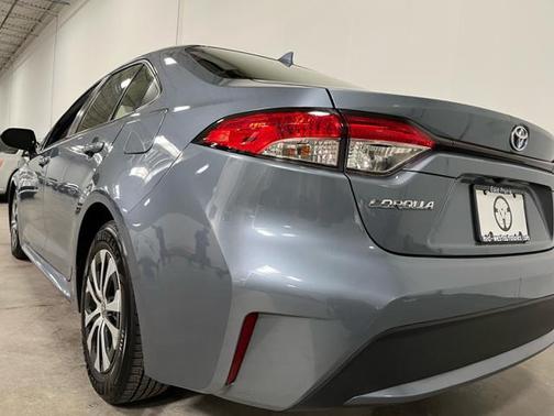 2020 Toyota Corolla Hybrid LE