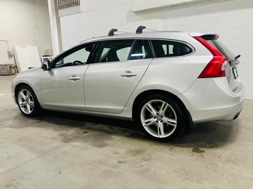 2017 Volvo V60 T5 Premier