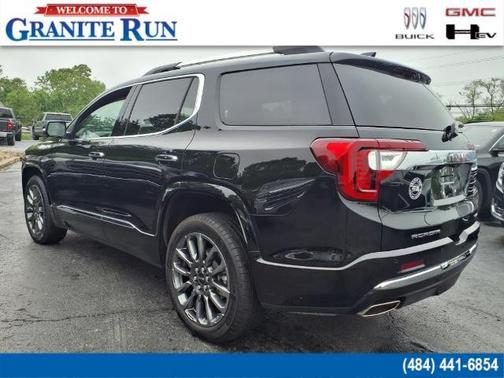 2023 GMC Acadia Denali