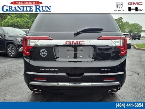 2023 GMC Acadia Denali