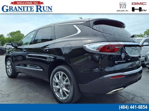 2023 Buick Enclave Essence AWD