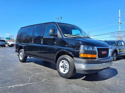 2023 GMC Savana 2500 Work Van