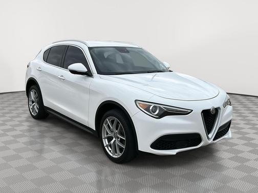 Alfa White 2019 Alfa Romeo Stelvio Base
