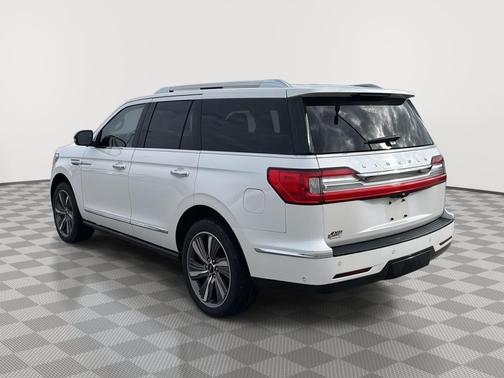 2019 Lincoln Navigator Select