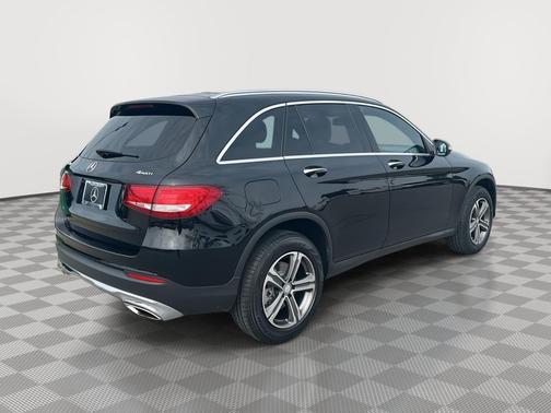 2017 Mercedes-Benz GLC 300 4MATIC