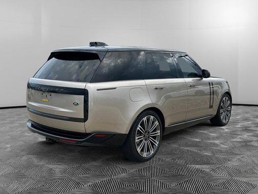 2023 Land Rover Range Rover P400 SE