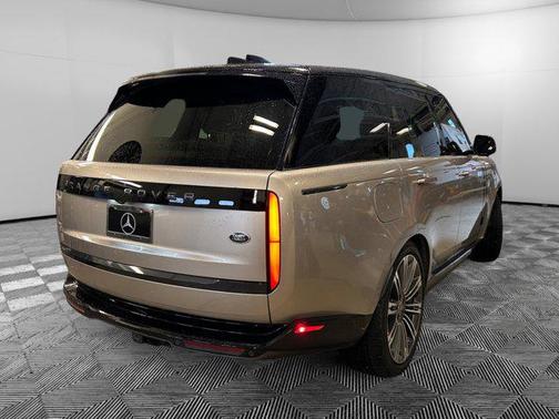 2023 Land Rover Range Rover P400 SE