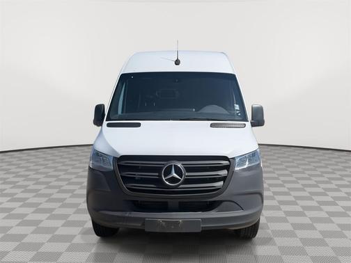 Arctic White 2022 Mercedes-Benz Sprinter 2500 High Roof