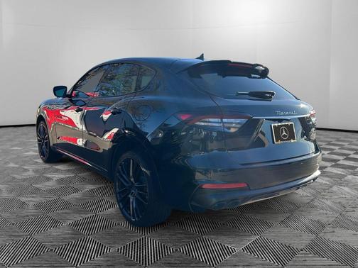 2022 Maserati Levante Modena S