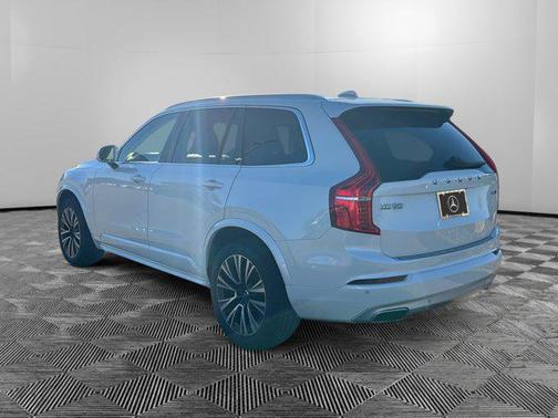 2020 Volvo XC90 T5 Momentum