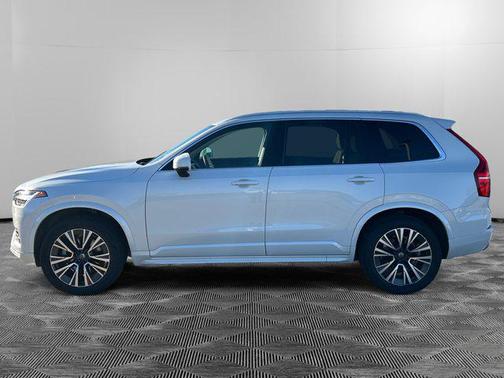 2020 Volvo XC90 T5 Momentum