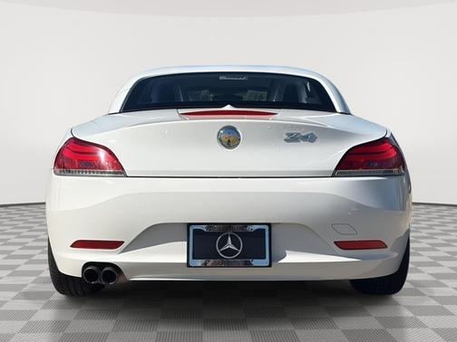 Alpine White 2011 BMW Z4 sDrive30i