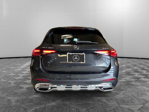 2025 Mercedes-Benz GLC 300 4MATIC