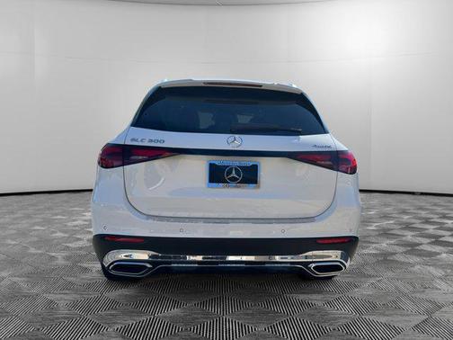 2026 Mercedes-Benz GLC 300 4MATIC
