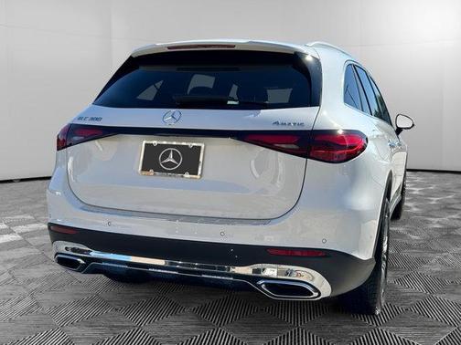 2026 Mercedes-Benz GLC 300 4MATIC