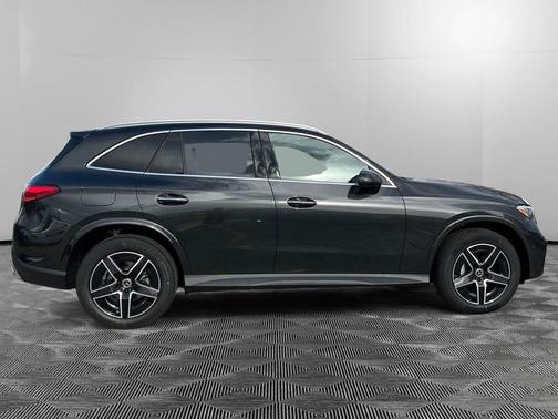 2026 Mercedes-Benz GLC 300 4MATIC