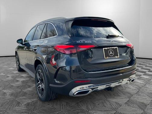 2026 Mercedes-Benz GLC 300 4MATIC