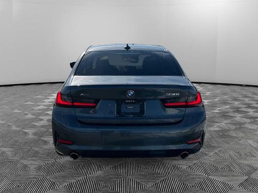 2022 BMW 330 xDrive