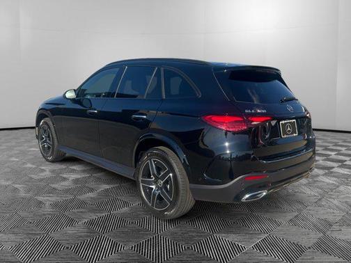 2026 Mercedes-Benz GLC 300 4MATIC