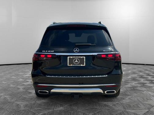 2025 Mercedes-Benz GLS 450 4MATIC