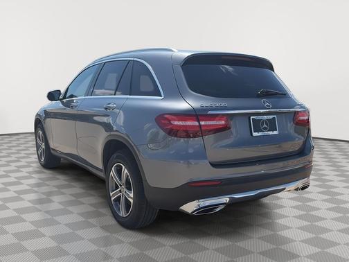 Selenite Grey Metallic 2019 Mercedes-Benz GLC 300 4MATIC