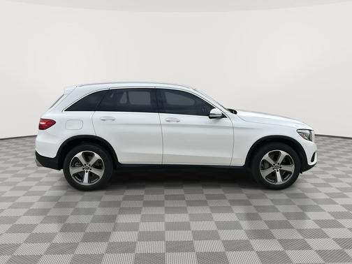 Polar White 2019 Mercedes-Benz GLC 300 4MATIC