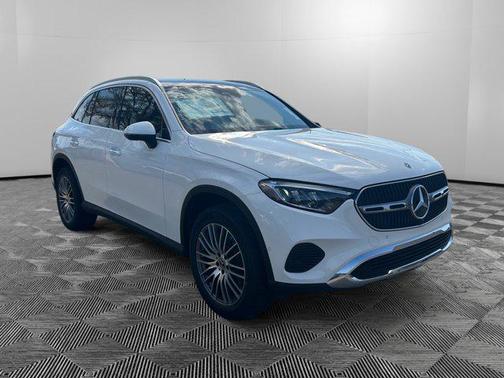 2026 Mercedes-Benz GLC 300 4MATIC