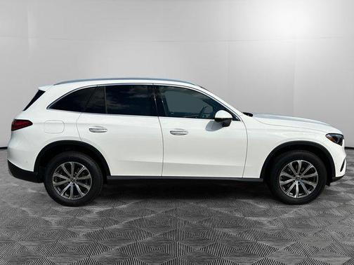 2025 Mercedes-Benz GLC 300 4MATIC