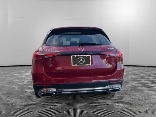 2026 Mercedes-Benz GLC 300 4MATIC