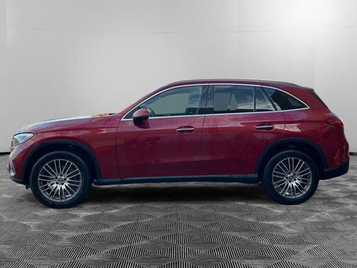 2026 Mercedes-Benz GLC 300 4MATIC