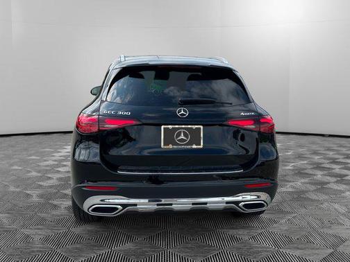 2025 Mercedes-Benz GLC 300 4MATIC
