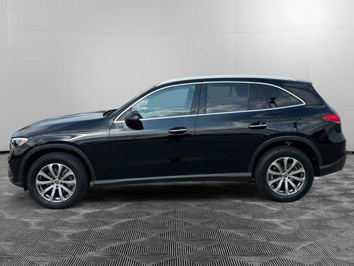 2025 Mercedes-Benz GLC 300 4MATIC