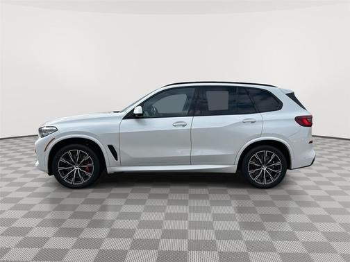 2022 BMW X5 M50i