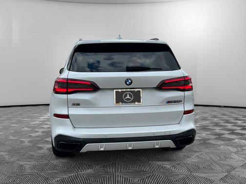 2022 BMW X5 M50i