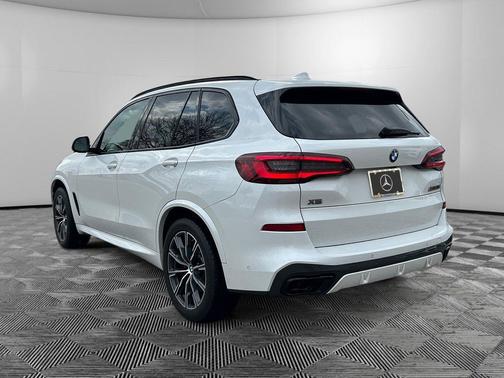 2022 BMW X5 M50i
