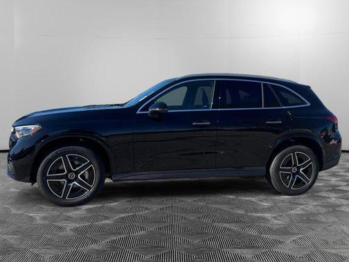 2026 Mercedes-Benz GLC 300 4MATIC