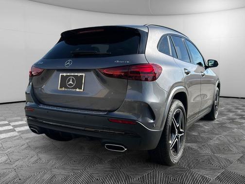 2025 Mercedes-Benz GLA 250 4MATIC