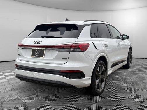 2024 Audi Q4 e-tron Prestige 50 quattro