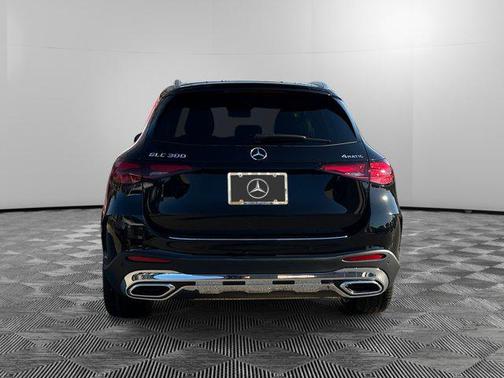 2026 Mercedes-Benz GLC 300 4MATIC