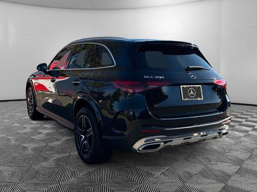 2026 Mercedes-Benz GLC 300 4MATIC