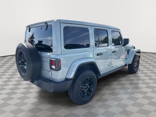 Earl Clearcoat 2023 Jeep Wrangler 4-Door Freedom 4x4