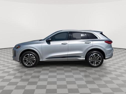 Florett Silver Metallic 2025 Audi Q5 Premium TFSI quattro S tronic