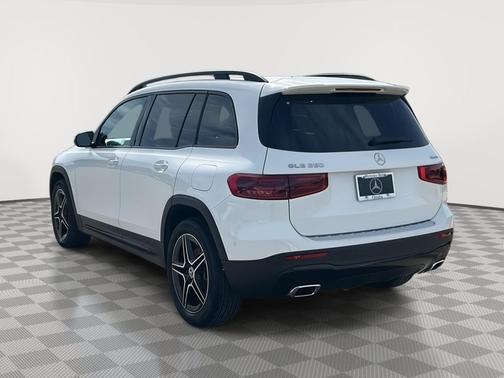 2026 Mercedes-Benz GLB 250 4MATIC