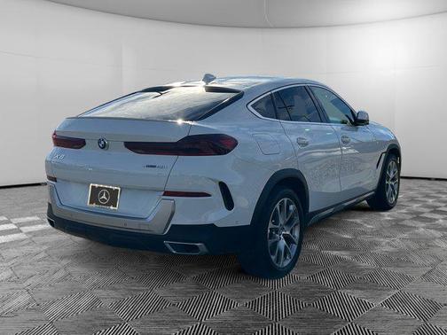 2022 BMW X6 xDrive40i